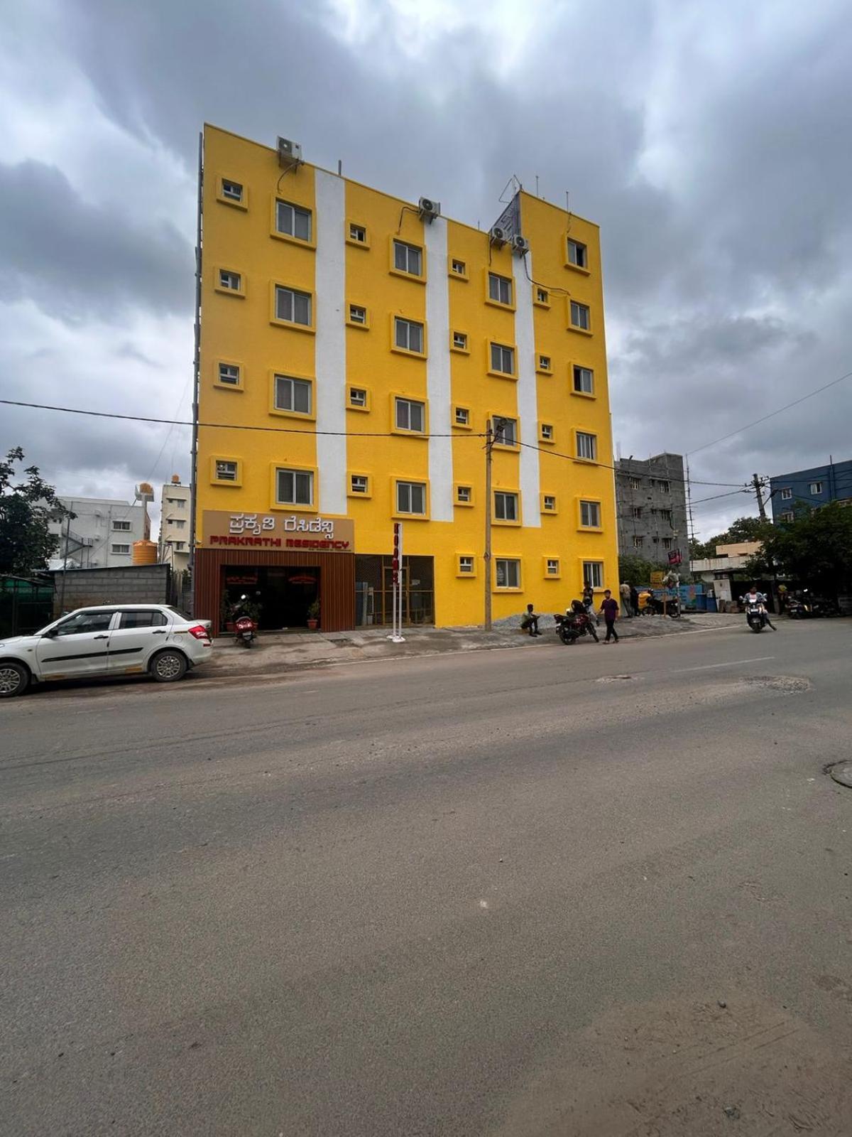 Hotel Prakrathi Residency Bengaluru Zewnętrze zdjęcie