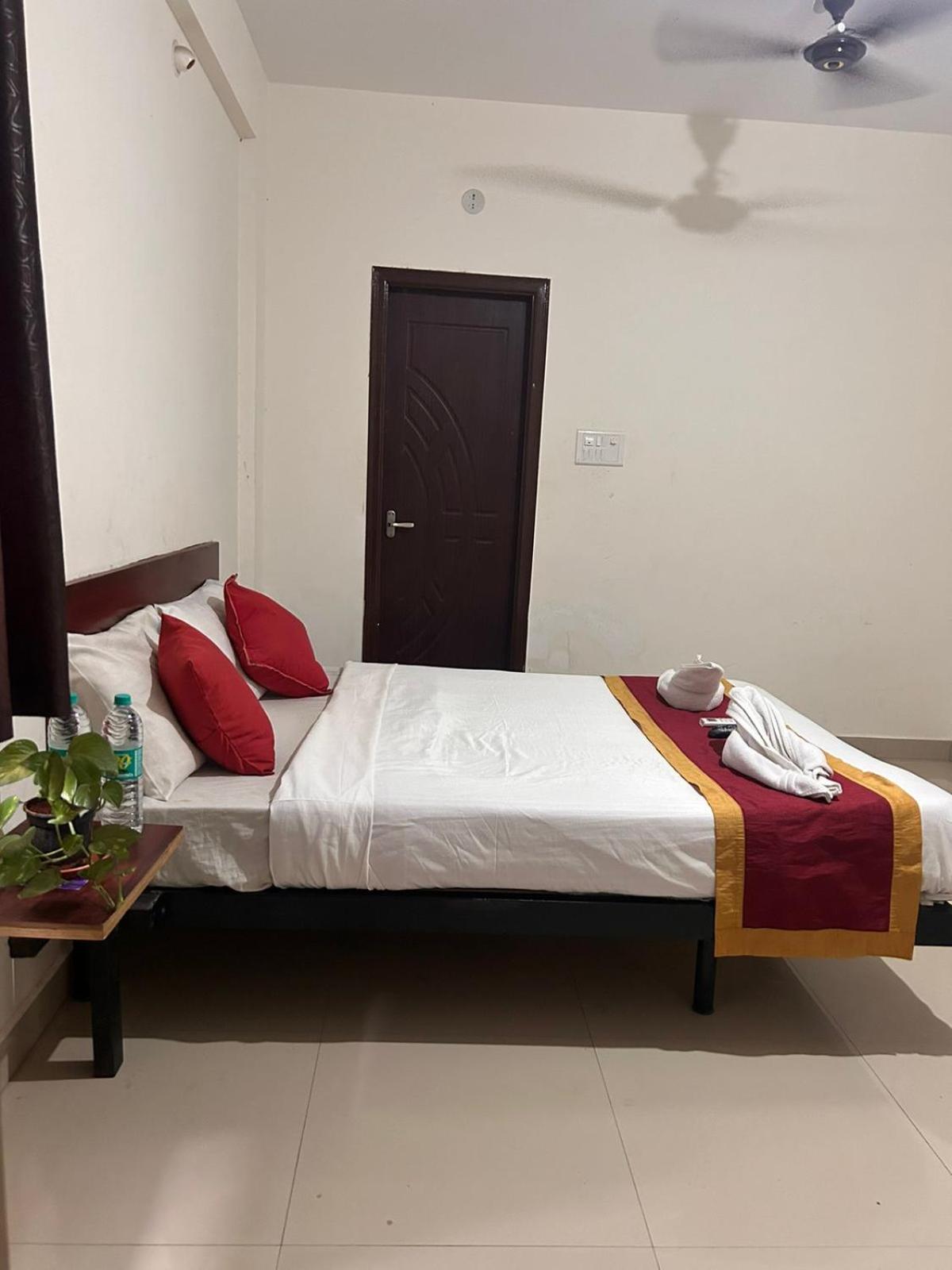 Hotel Prakrathi Residency Bengaluru Zewnętrze zdjęcie